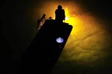 Glass eels swim up river on high tide. Fishermen take advantage of their attraction to strong lights (Photo: MASAYOSHI HIROSE)